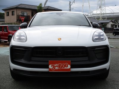 2024 Porsche MACAN photo 3
