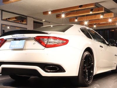 صورة 4 لـ 2017 Maserati GRANTURISMO