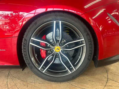 صورة مصغرة 63 لـ 2016 Ferrari FF