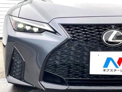 2021 Lexus IS thumbnail 25