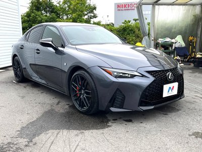 2021 Lexus IS thumbnail 19