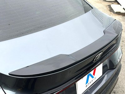 2021 Lexus IS thumbnail 30