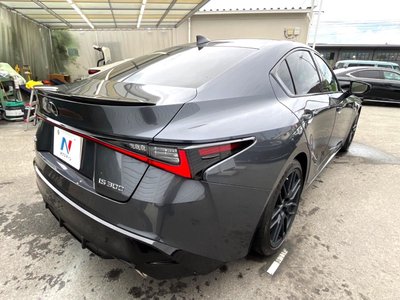 2021 Lexus IS thumbnail 20