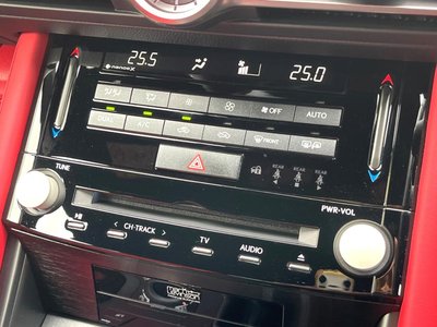 2021 Lexus IS thumbnail 59