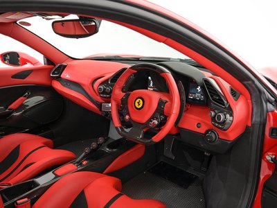 2019 Ferrari 488 PISTA thumbnail 3