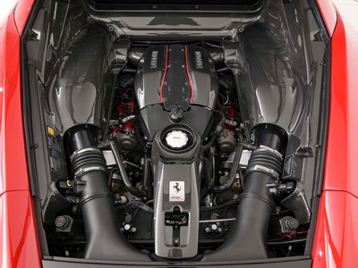 2019 Ferrari 488 PISTA thumbnail 17
