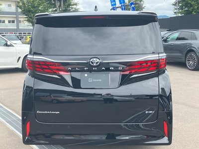 2024 Toyota ALPHARD — фото 7