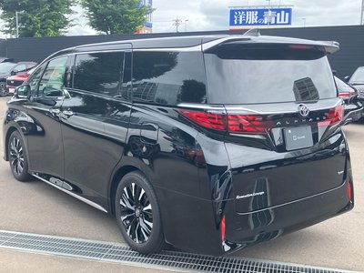 2024 Toyota ALPHARD — фото 3