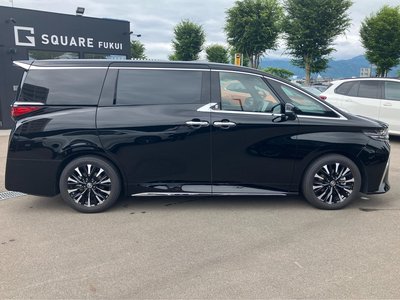 2024 Toyota ALPHARD — фото 8