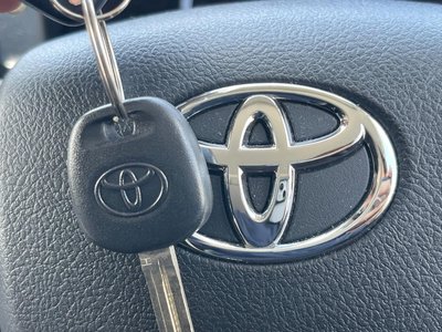 صورة مصغرة 40 لـ 2024 Toyota LAND CRUISER 70