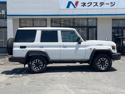 صورة مصغرة 30 لـ 2024 Toyota LAND CRUISER 70