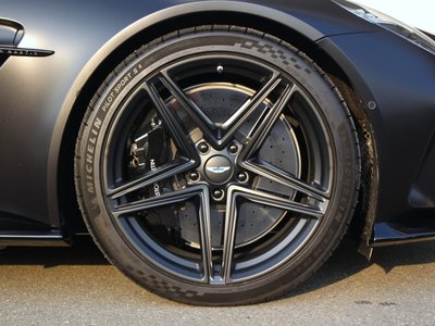 صورة مصغرة 7 لـ 2025 Aston Martin VANTAGE