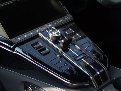 صورة مصغرة 19 لـ 2025 Aston Martin VANTAGE