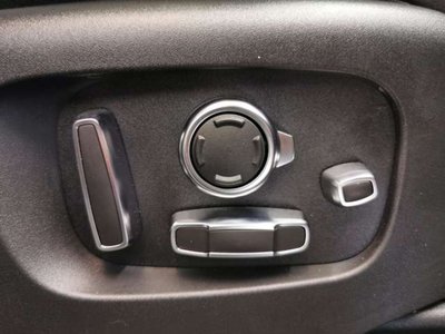 2024 LAND Rover RANGE ROVER VELAR thumbnail 45