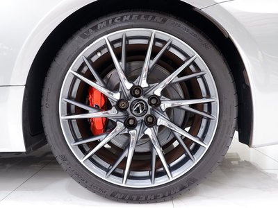 2019 Lexus RC F thumbnail 17