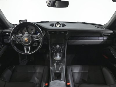صورة 25 لـ 2017 Porsche 911