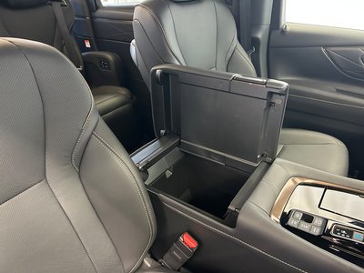 2026 Toyota ALPHARD — фото 34