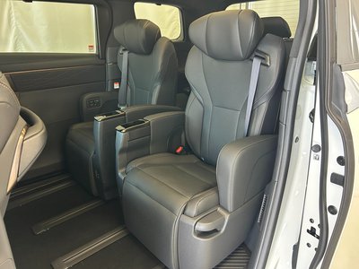 2026 Toyota ALPHARD — фото 45