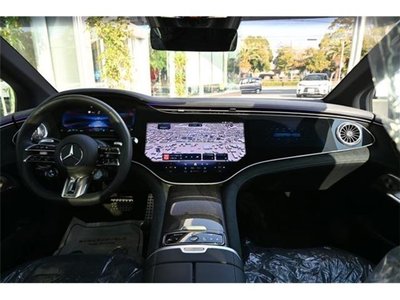 2024 Mercedes-BENZ EQE AMG photo 13