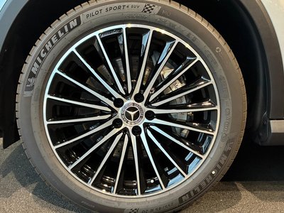 2026 Mercedes-BENZ GLC photo 5