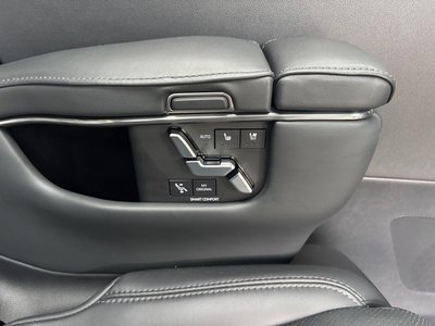 صورة 44 لـ 2023 Toyota ALPHARD
