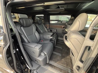 صورة 41 لـ 2023 Toyota ALPHARD