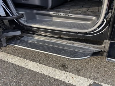 صورة 40 لـ 2023 Toyota ALPHARD