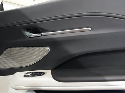 2025 Aston Martin VANTAGE — миниатюра 17