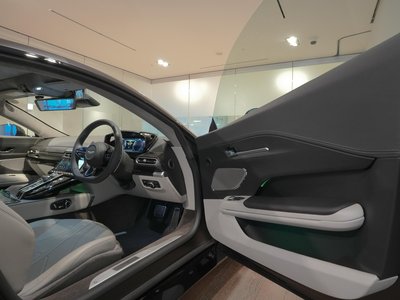 2025 Aston Martin VANTAGE — миниатюра 14