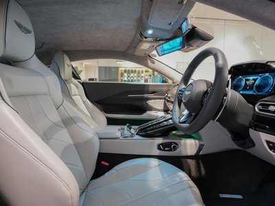 2025 Aston Martin VANTAGE — миниатюра 18