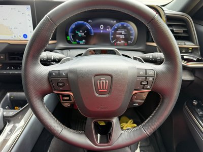 صورة 35 لـ 2025 Toyota CROWN ESTATE