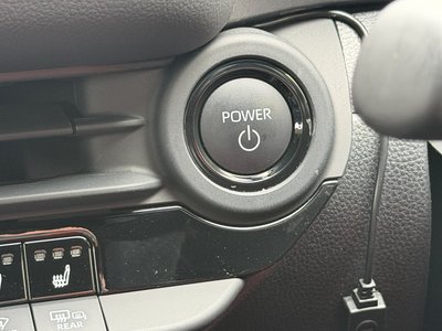 صورة 28 لـ 2025 Toyota CROWN ESTATE