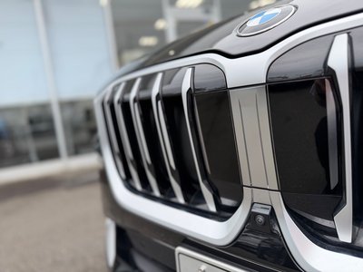 2025 BMW X1 photo 3