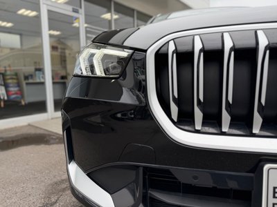 2025 BMW X1 photo 4