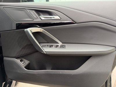 2025 BMW X1 thumbnail 23