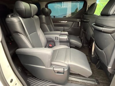 2022 Toyota ALPHARD 照片 10