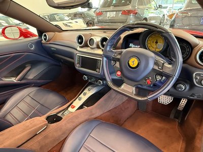 2015 Ferrari CALIFORNIA T photo 3