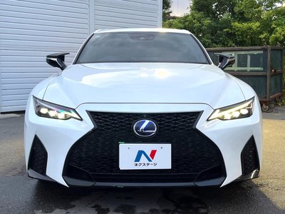 2022 Lexus IS photo 16