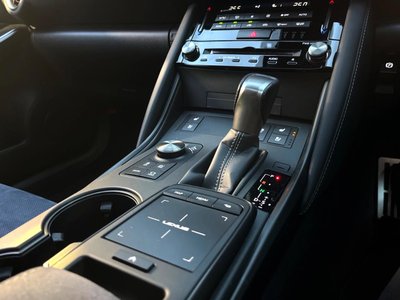 2022 Lexus IS thumbnail 64