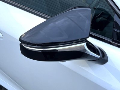2022 Lexus IS thumbnail 37
