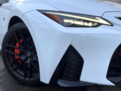 2022 Lexus IS photo 14