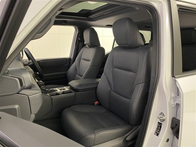 صورة 8 لـ 2025 Toyota LAND CRUISER 250