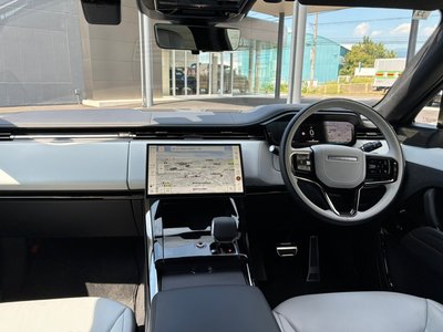 2025 LAND Rover RANGE ROVER SPORT photo 4