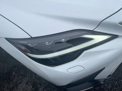 صورة 74 لـ 2023 Lexus LS