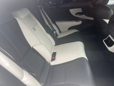 صورة 43 لـ 2023 Lexus LS