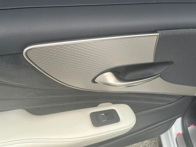 صورة 60 لـ 2023 Lexus LS