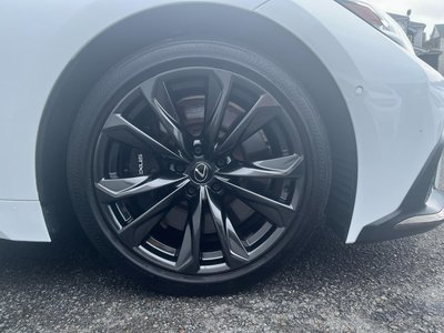 صورة 77 لـ 2023 Lexus LS