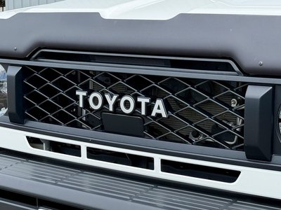 2024 Toyota LAND CRUISER 70 photo 8