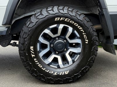 2024 Toyota LAND CRUISER 70 thumbnail 60