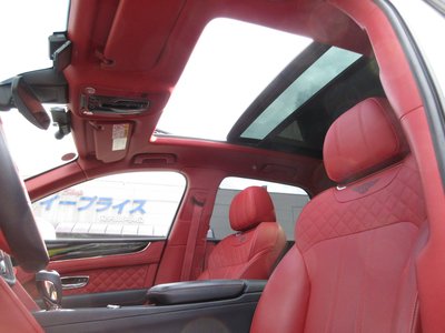 2017 Bentley BENTAYGA — миниатюра 28